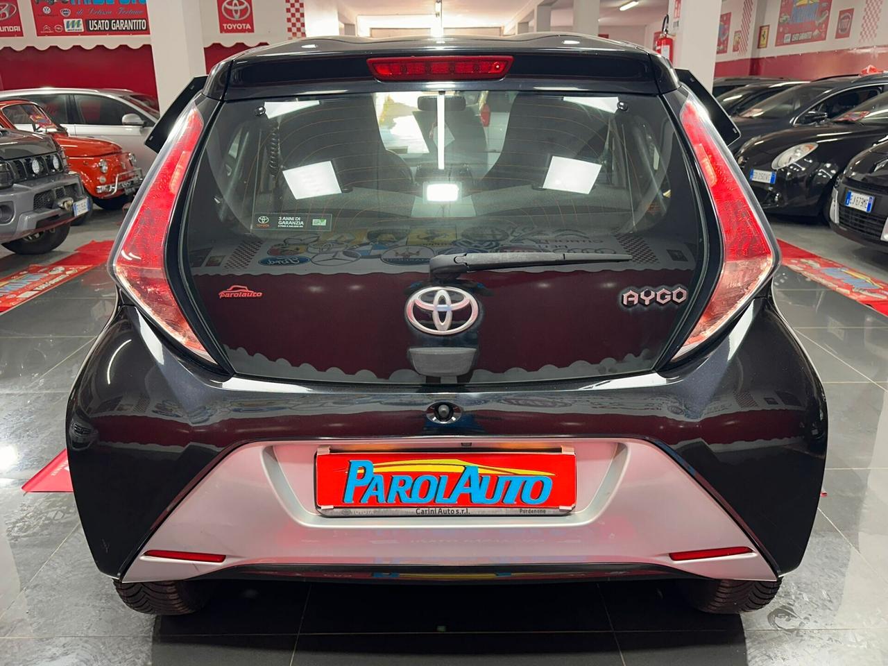 Toyota Aygo 1.0 VVT-i 69 CV x-BLACK - 2016