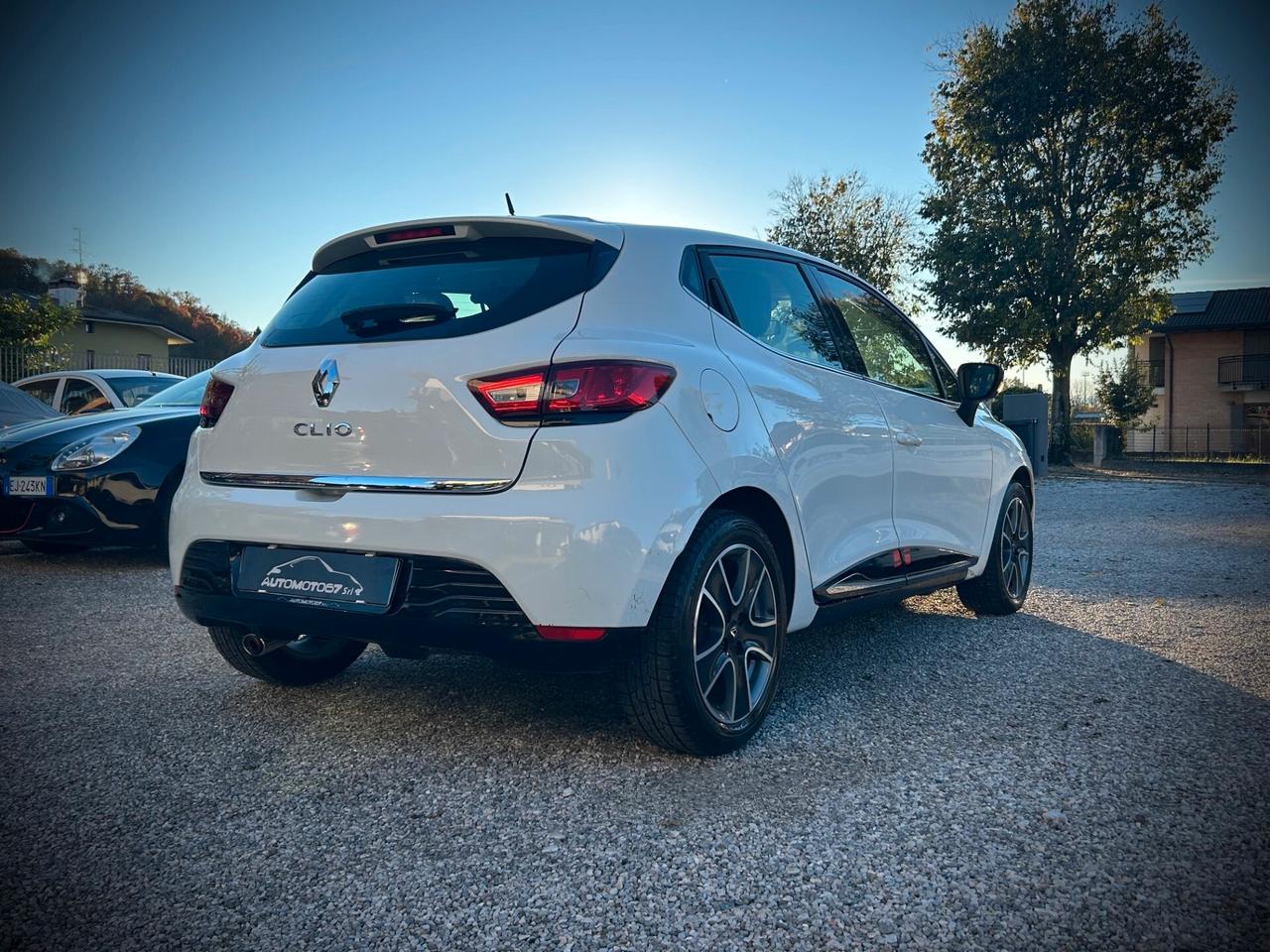 Renault Clio 1.2 5 porte UNIPROPRIETARIO - NEOPATENTATI