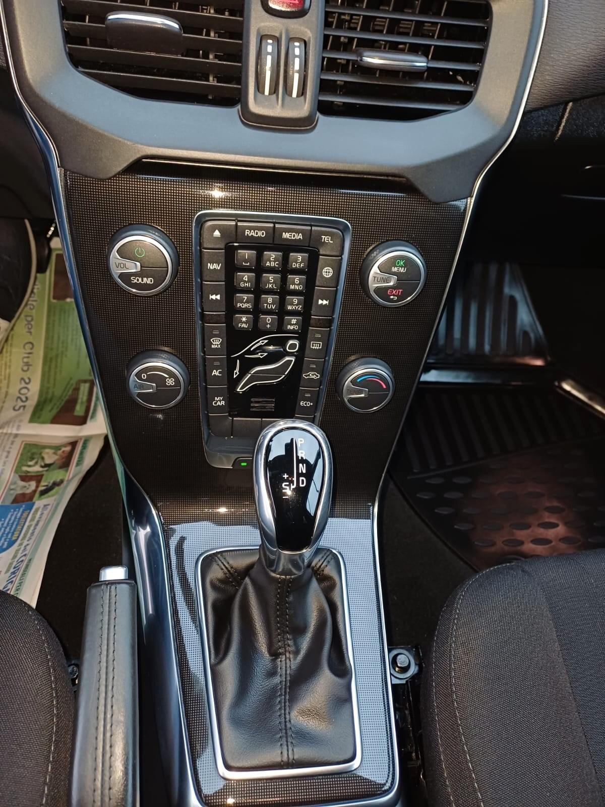 Volvo V40 D2 Geartronic Business