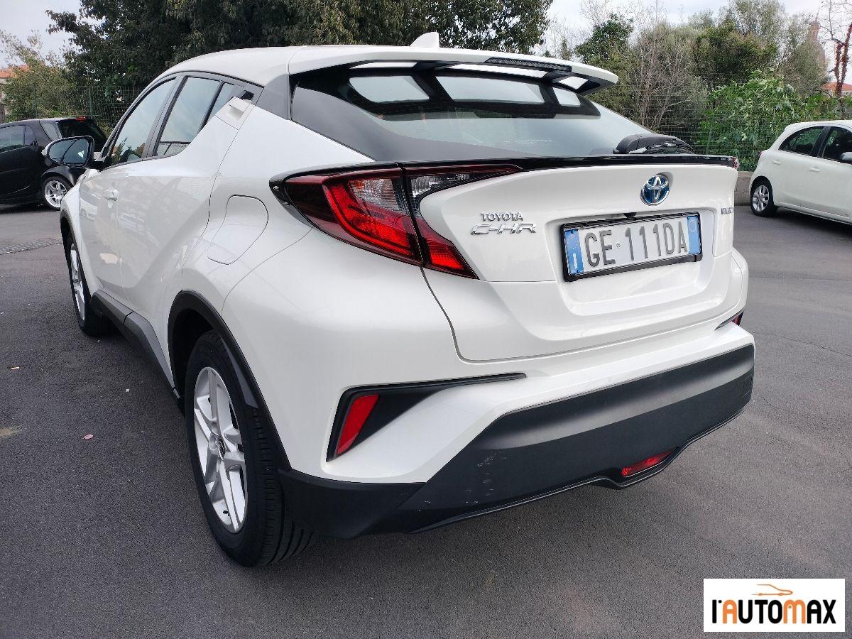 TOYOTA - C-HR 1.8h Business e-cvt