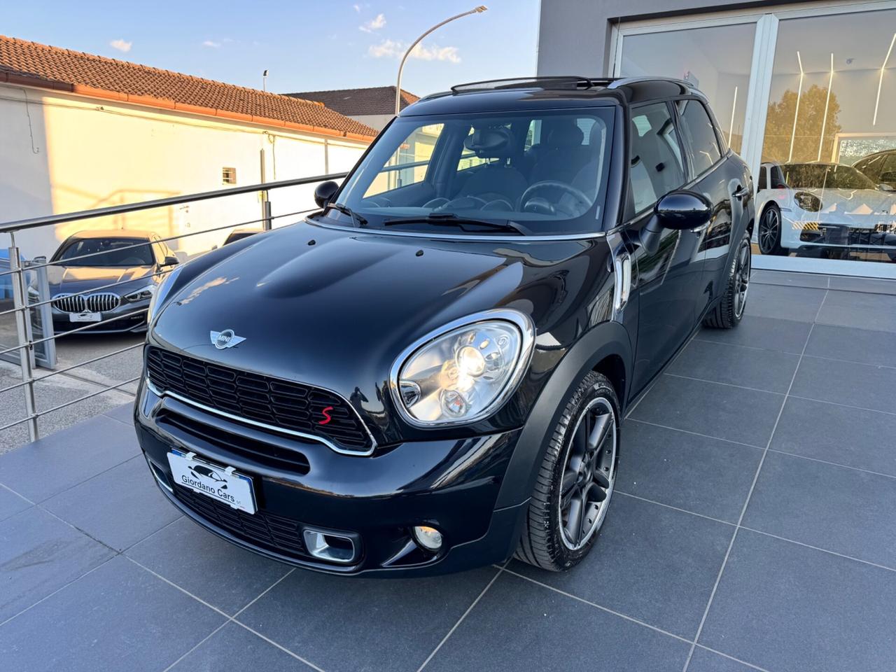 Mini Cooper Countryman Mini 2.0 143cv Cooper automatica tetto in garanzia