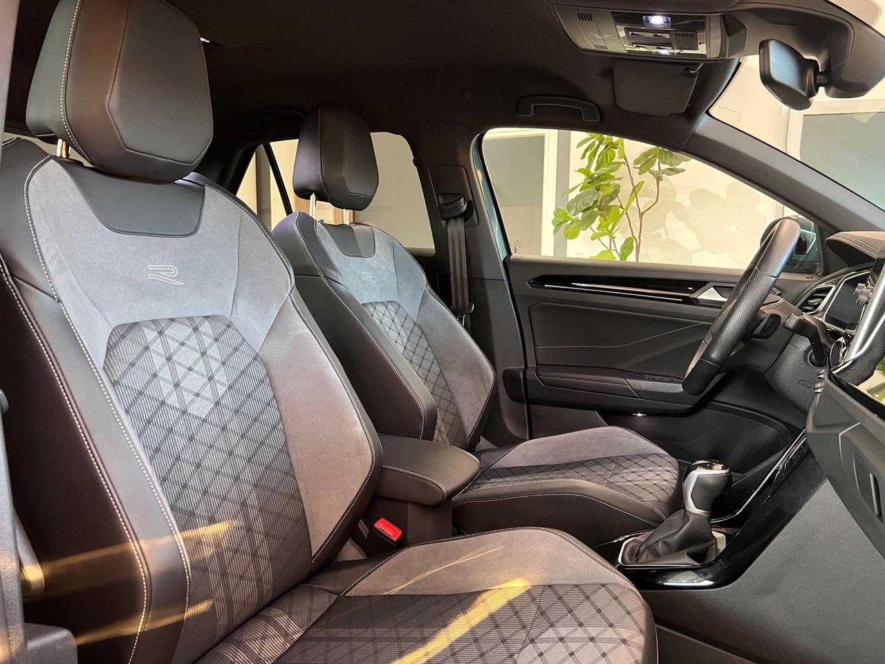VOLKSWAGEN T-Roc 2022 1.5 tsi R-Line dsg - PARI AL NUOVO!