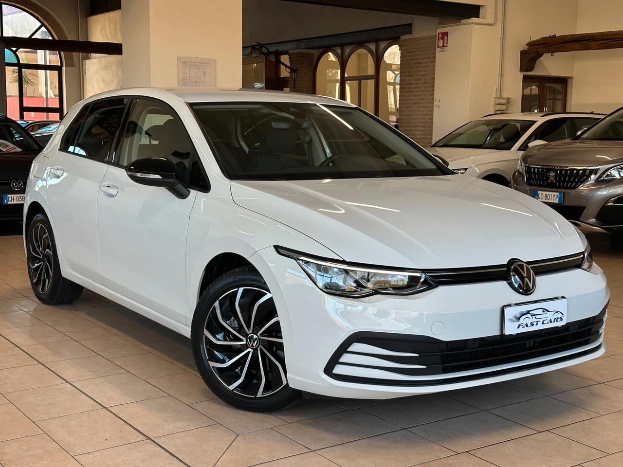 VOLKSWAGEN GOLF 2.0 TDI 115 CV SCR LIFE*CARPLAY*LUCI AMB*LED*