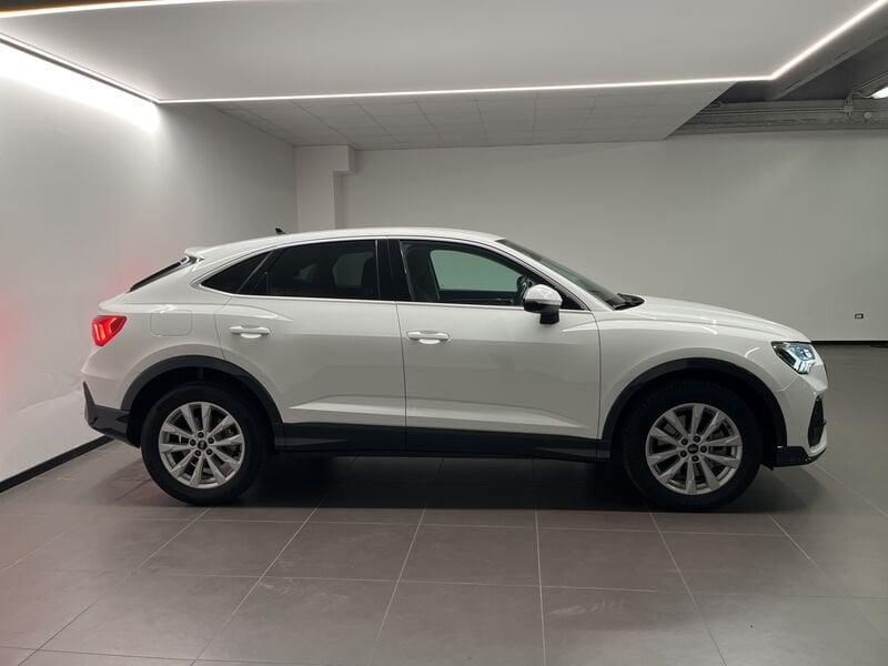 Audi Q3 Audi Sportback Business Plus 45 TFSI e 180(245) kW(PS) S tronic