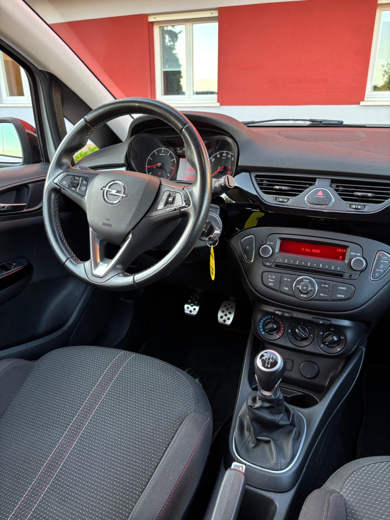 Opel Corsa 1.4 Benzina/GPL (GARANZIA 12 MESI)