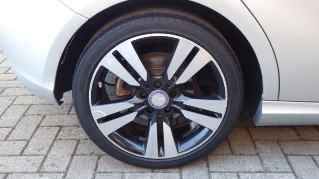 MERCEDES-BENZ A 180 Sport
