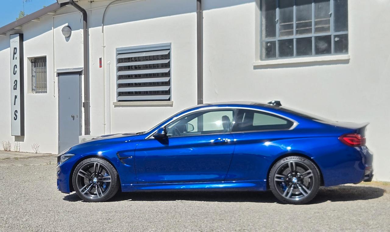 Bmw M4 COUPE' TETTO CARBONIO TAGLIANDI BMW