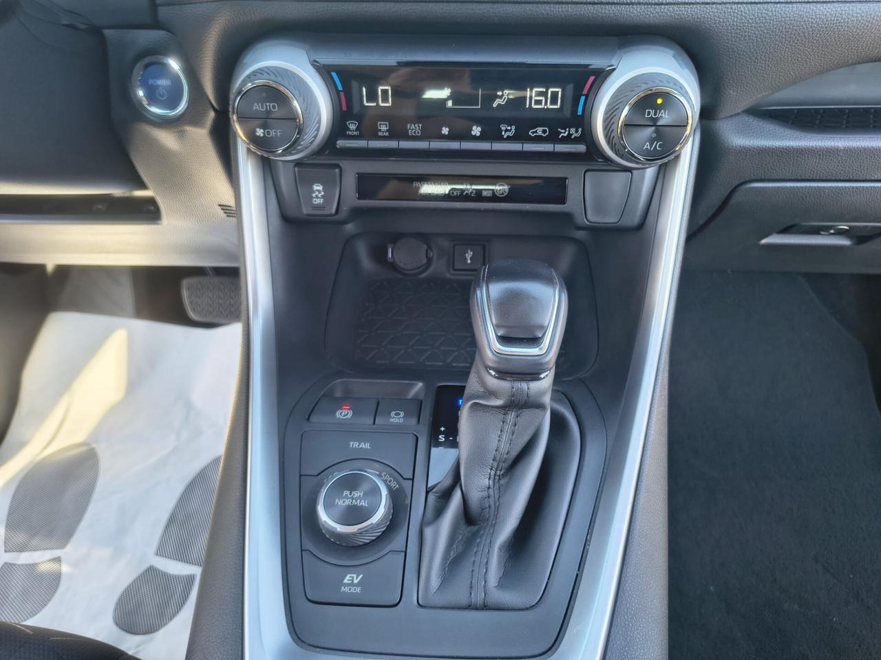 Toyota RAV 4 2.5 HV-HYBRID AWD -4X4 + GANCIO TRAINO *PREZZO REALE*