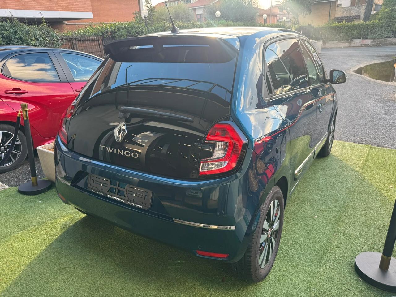 Renault Twingo 1.0 71CV SIGNATURE **PELLE NAVI SENSORI LED CAMERA GARANZIA PRONTA CONSEGNA NEOPATENTATI