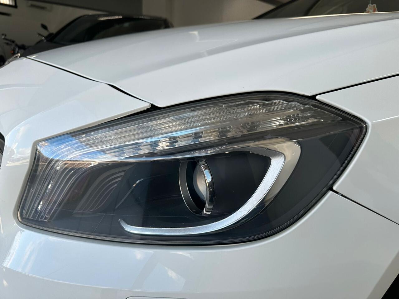 Mercedes-benz Classe A 180 CDI 109cv TETTO APRIBILE FULL LED