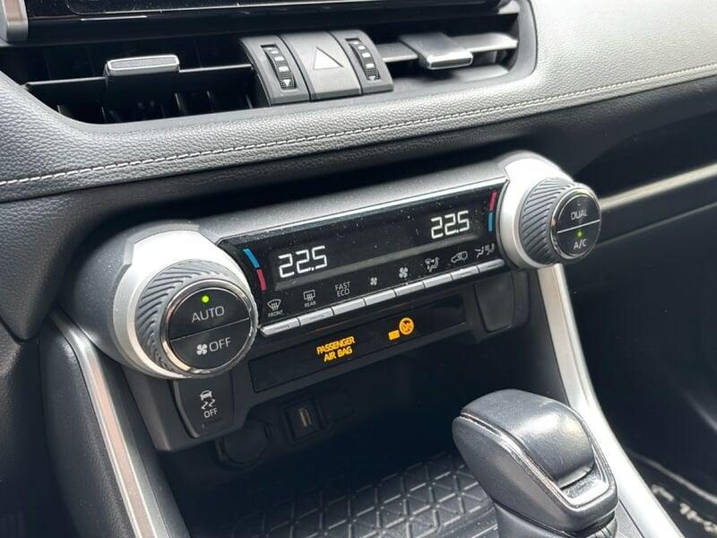 Toyota RAV4 RAV4 2.5 HV (222CV) E-CVT Active con pacchetto Dynamic 4WD