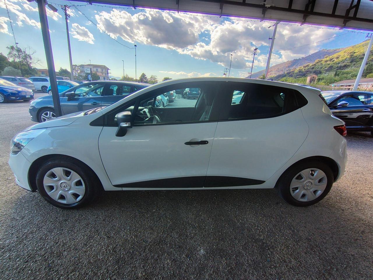 Renault Clio dCi 8V 75CV AUTOCARRO