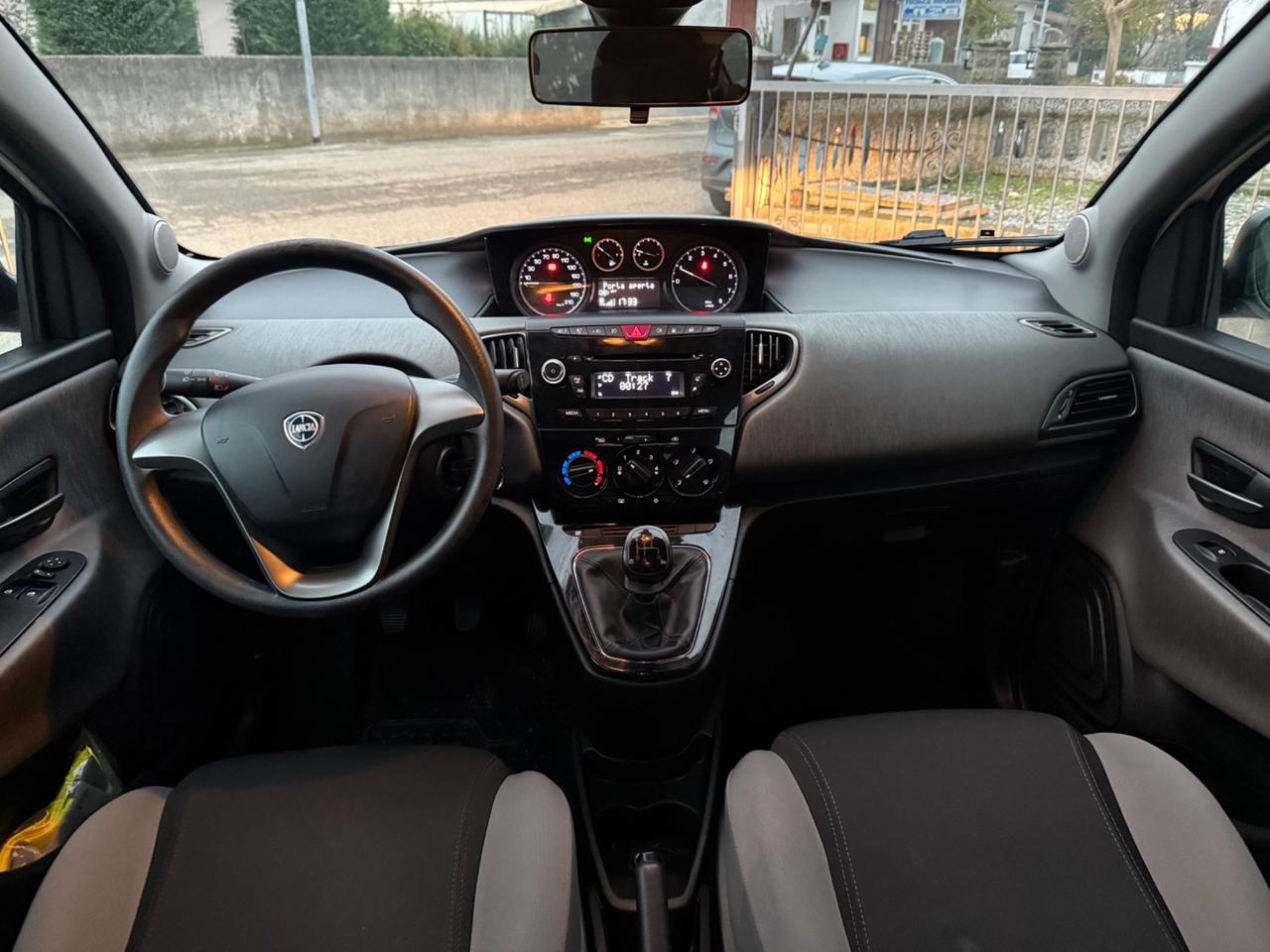 Lancia Ypsilon 0.9 METANO VALIDO 2029 2013 NEOPAT