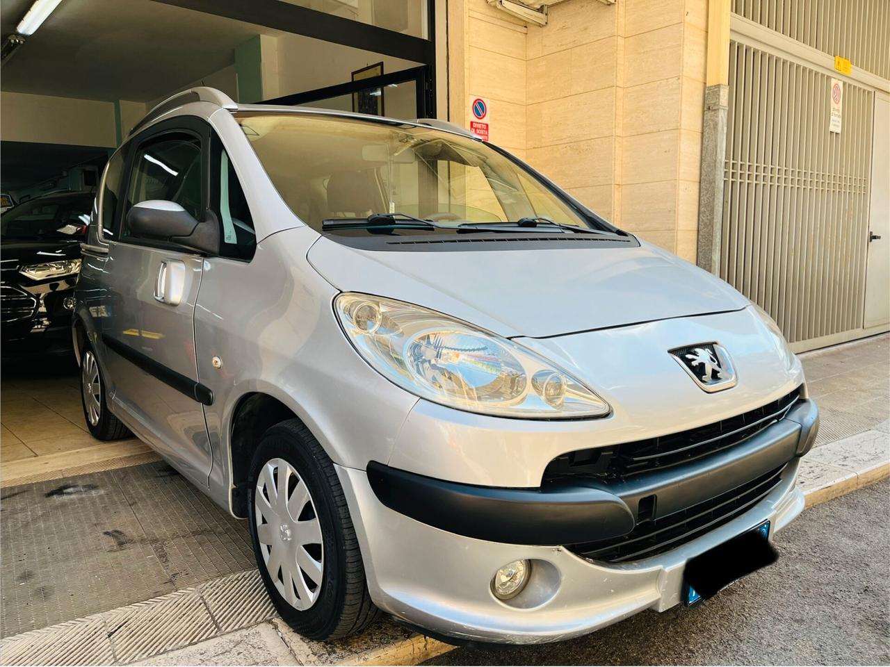 Peugeot 1007 1.4 HDi - IDEALE X NEOPATENTATI - 2005