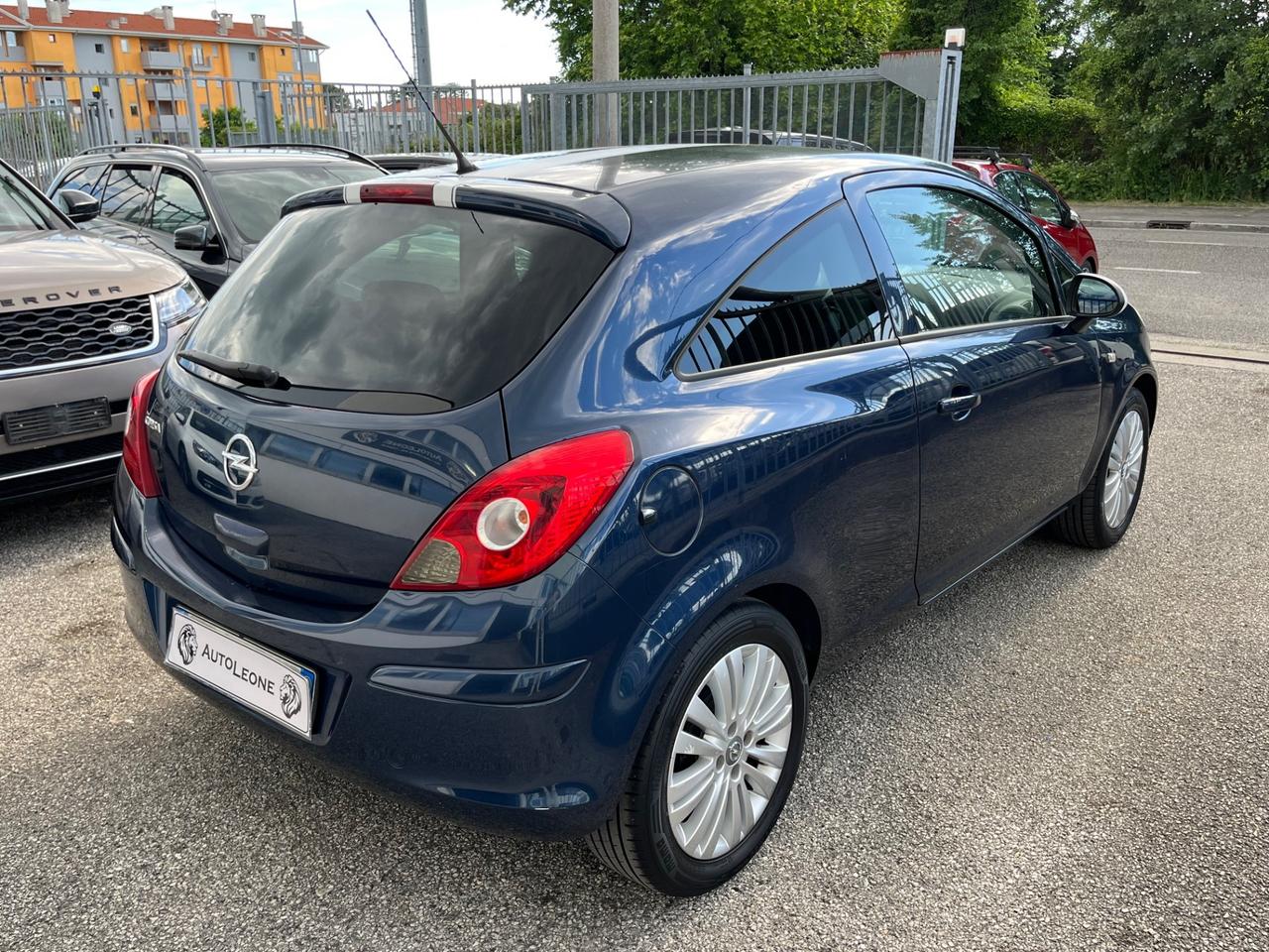 Opel Corsa 1.2 3 porte b-color OK NEOPATENTATI