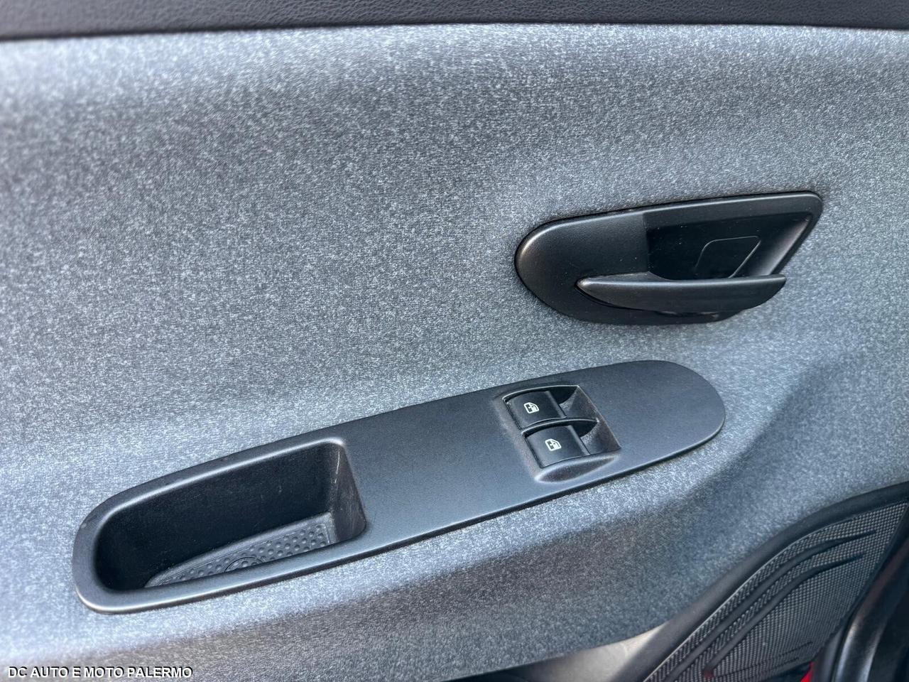 Lancia Ypsilon 1.0 Fire 69CV..Hybrid Ecochic.2022