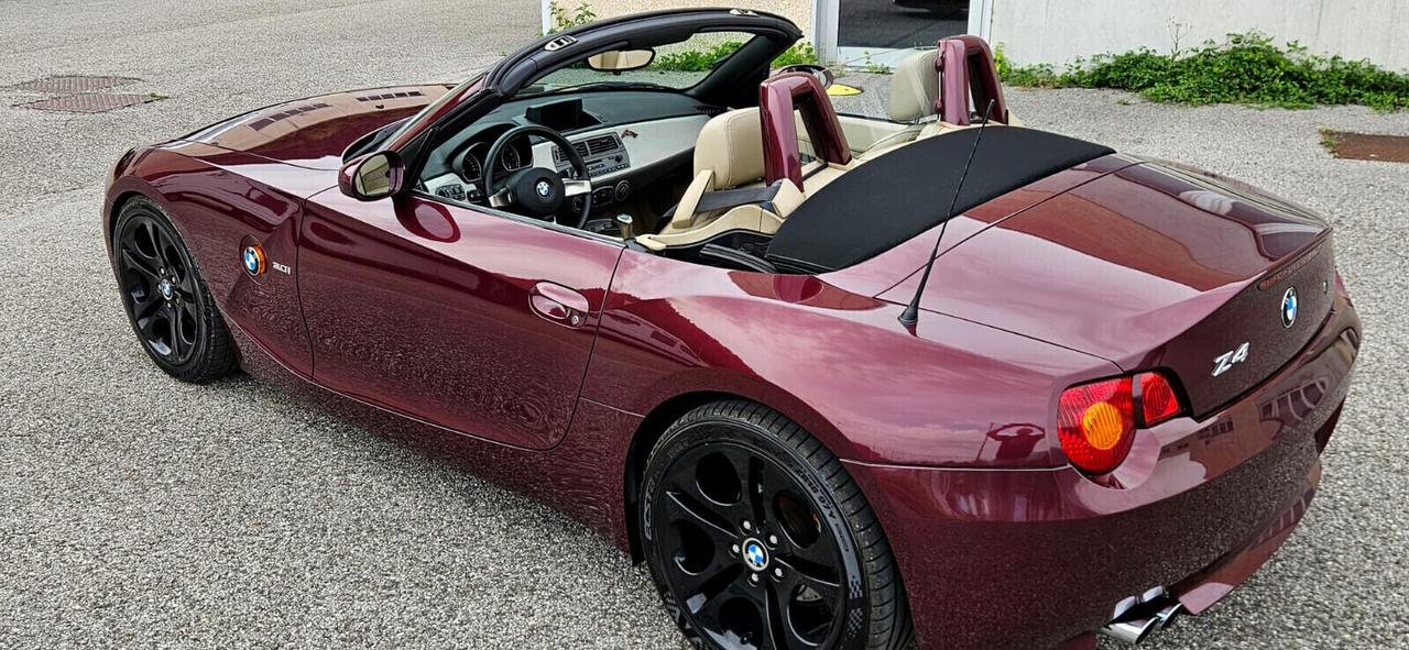 Bmw Z4 3.0i Roadster Merlot-Rot
