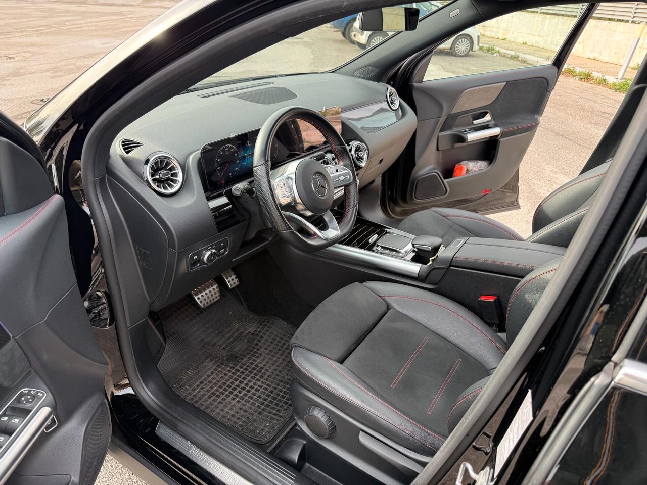 Mercedes-benz GLA 200 d Premium AMG *UNIPRO*