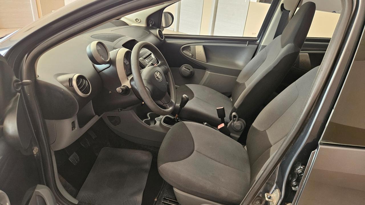 Toyota Aygo 1.0 12V VVT-i 5 porte