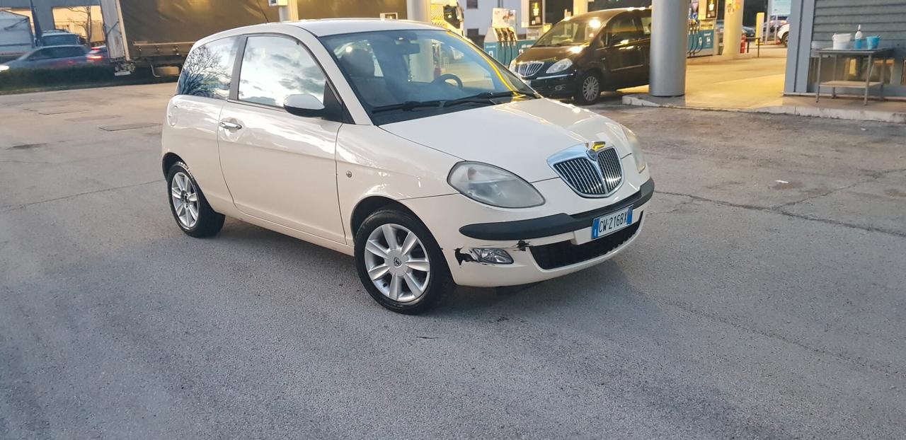 Lancia Ypsilon 1.3 Multijet 16V Oro