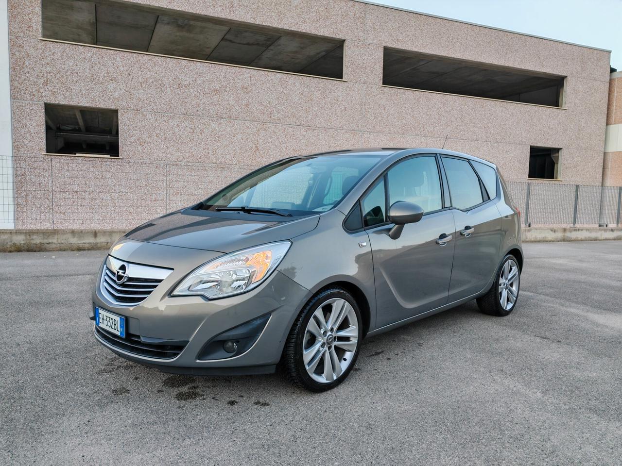 Opel Meriva 1.7 CDTI 110CV b-color Panoramic