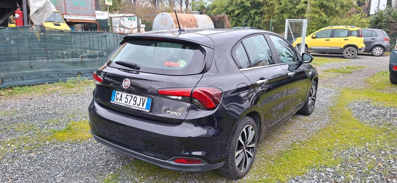 Fiat Tipo 1.4 5 porte Lounge B/GPL