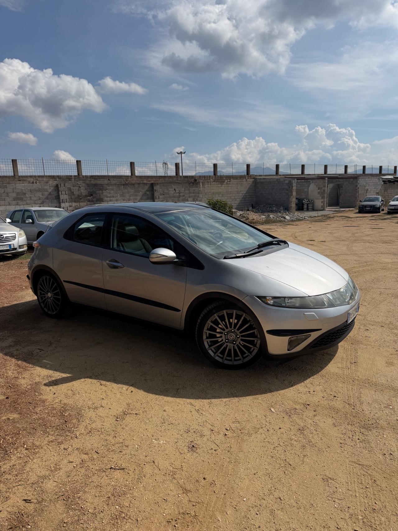 Honda Civic 2.2 i-CTDi 5p. Sport DPF