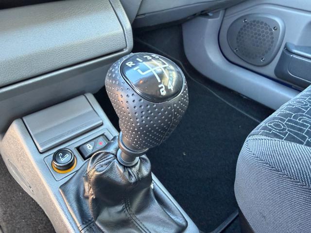 RENAULT Clio 1.8i 16V Grand Prix 343/500
