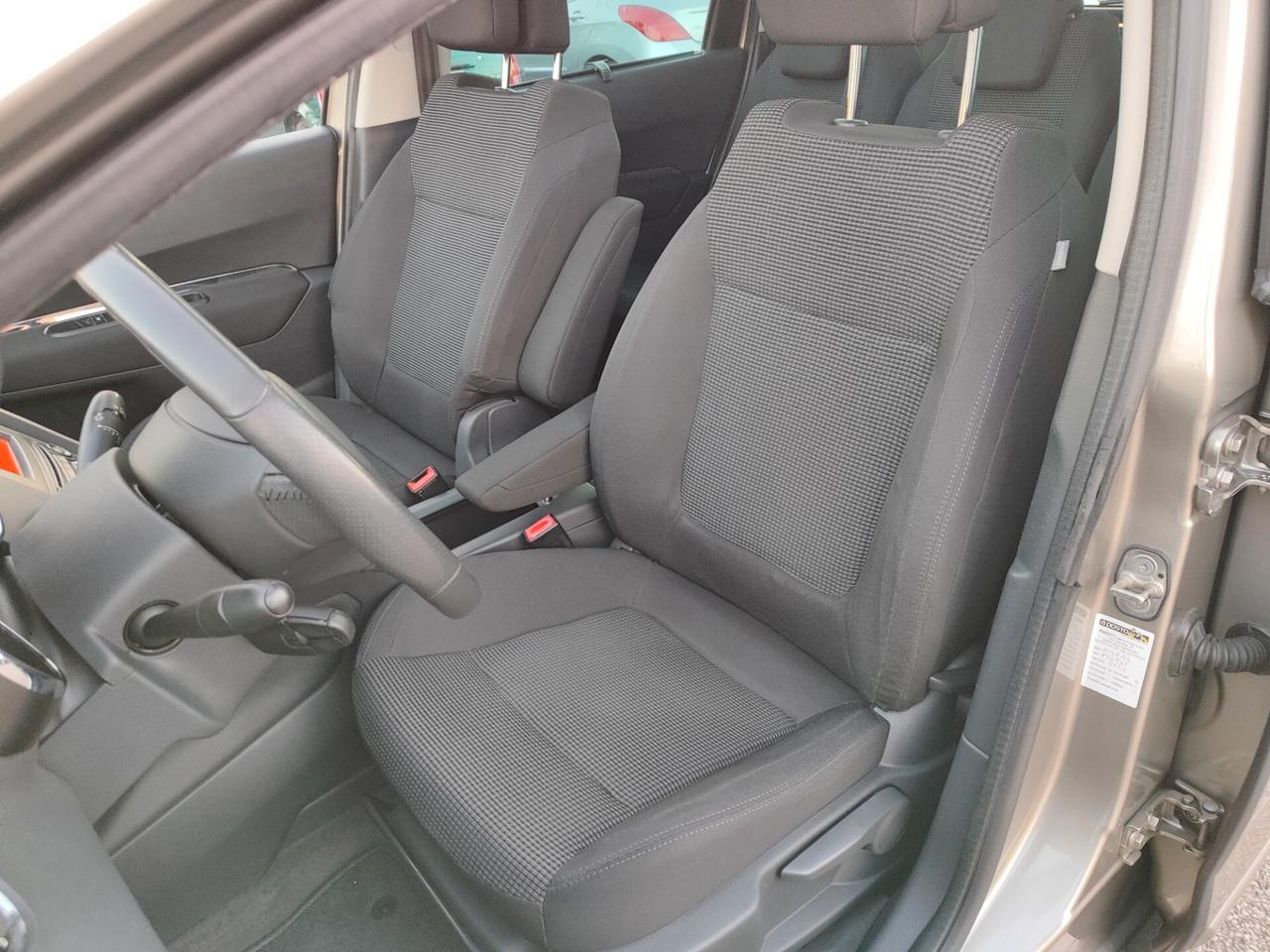 Peugeot 5008 2.0 HDi 150CV Business