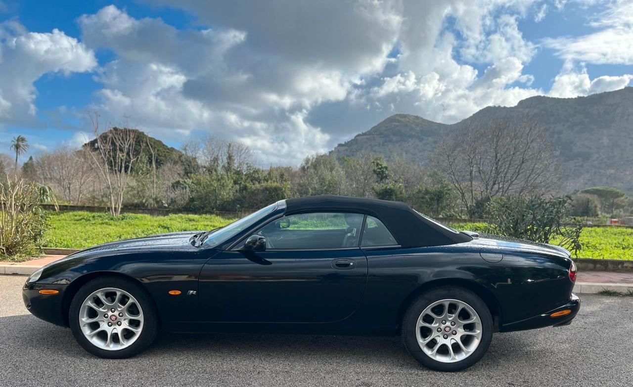 MAGNIFICA JAGUAR XKR CABRIO 363 CV - 8 CILINDRI - ASI - 125000 KM - DA VEDERE.