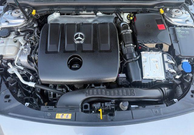 MERCEDES-BENZ A 180 PREMIUM AMG -Tetto apribile