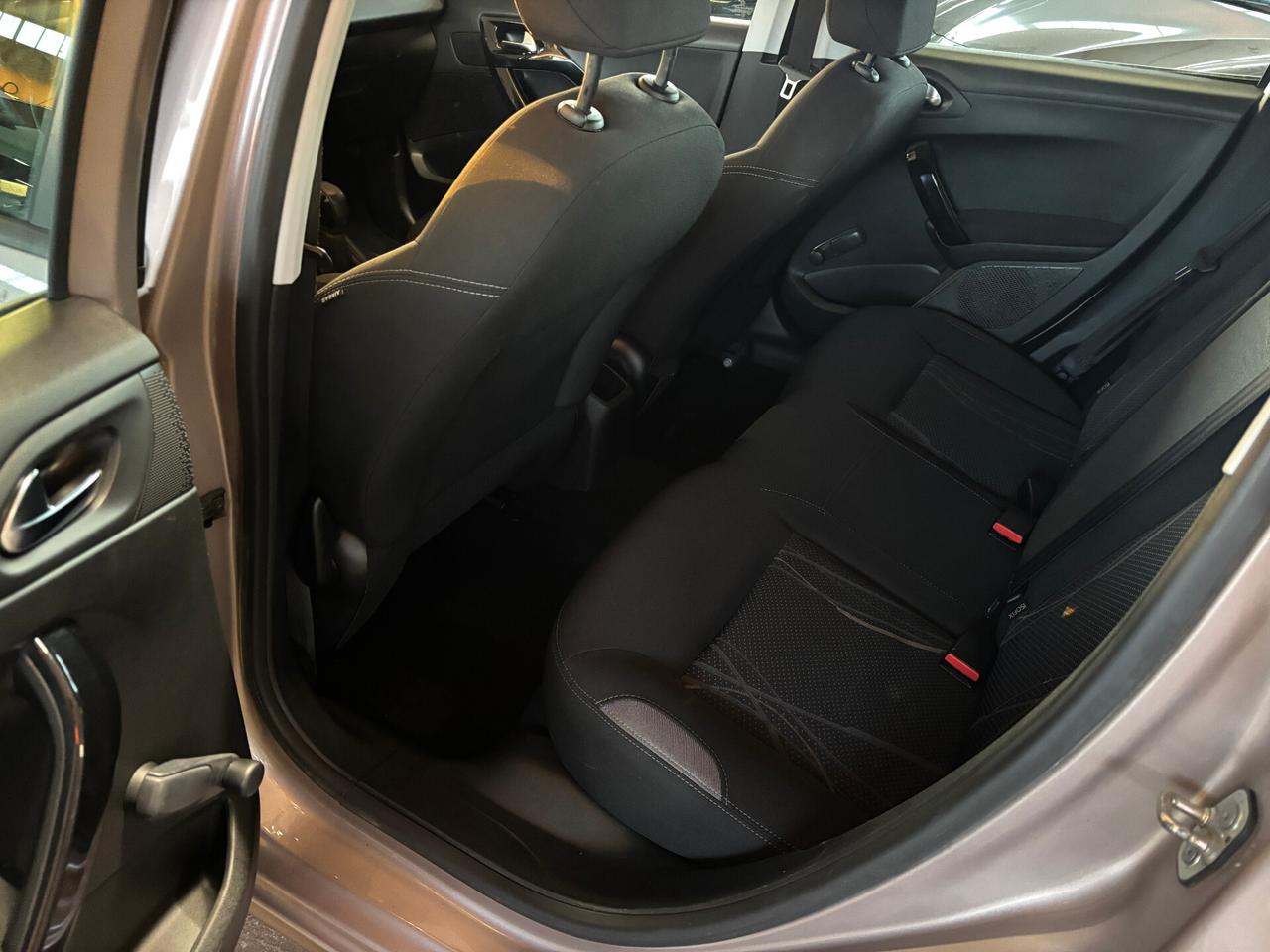 Peugeot 208 1.2 PureTech 82CV Allure NEOPATENTATO