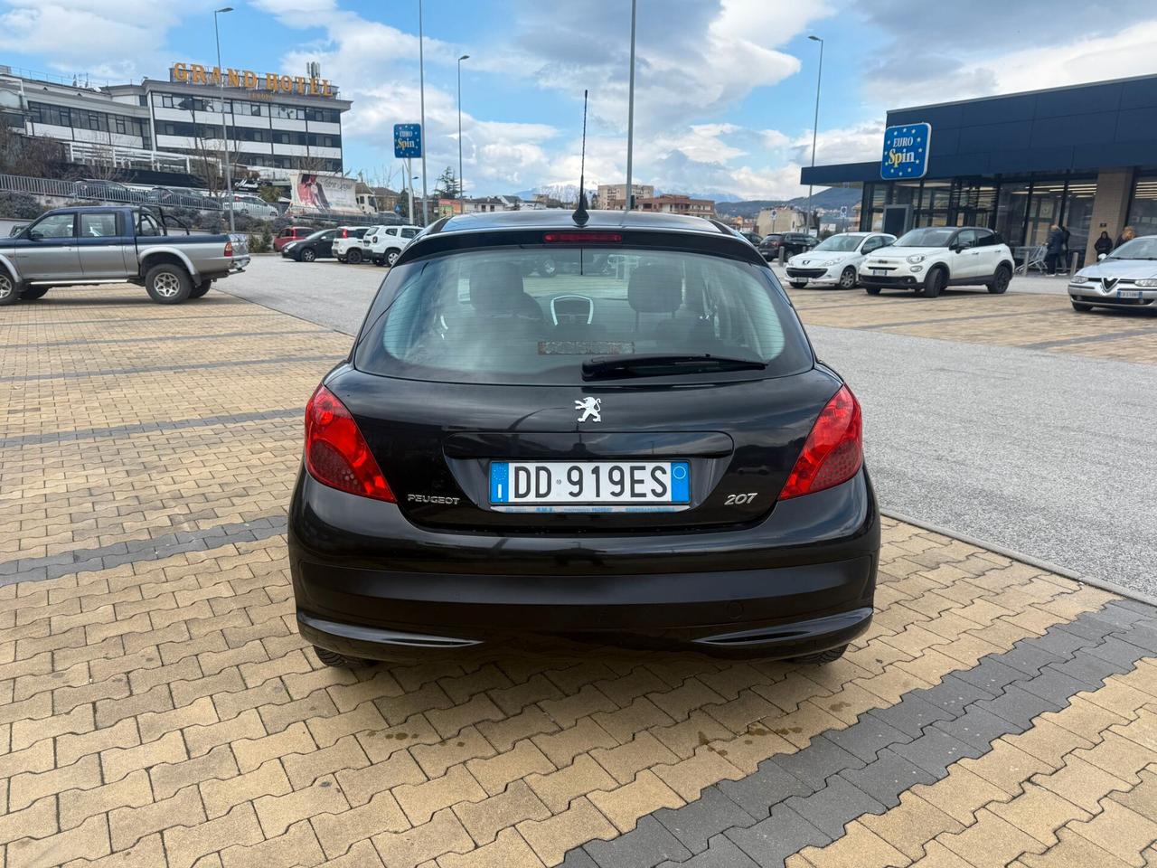 Peugeot 207 1.4 HDi 70CV 5p. X Line