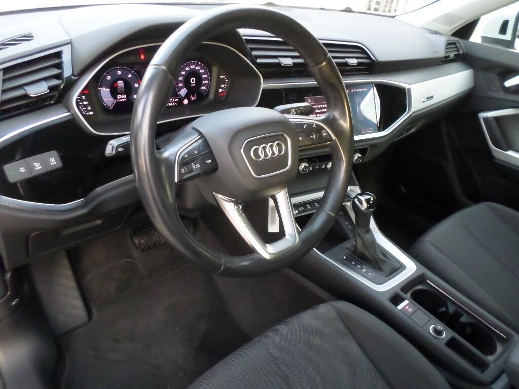 Audi Q3 SPB 35 TDI quattro Business Plus