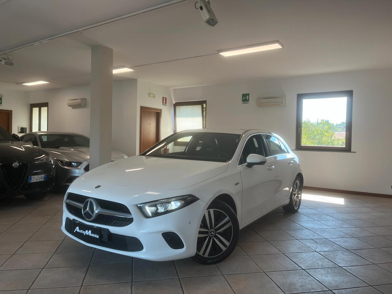 Mercedes-benz A 250 e Automatic EQ-Power Sport