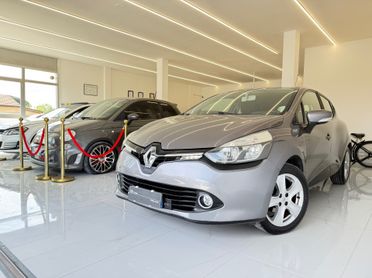Renault Clio 1.2 75CV 5 porte Wave okneopatentati
