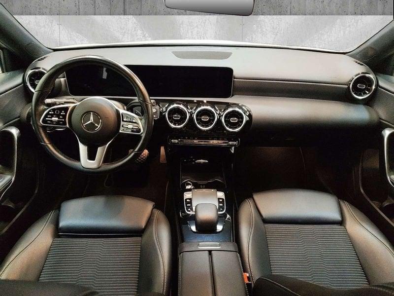 Mercedes-Benz Classe A A 180 d Sport auto