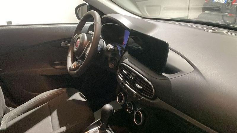 FIAT Tipo 1.5 Hybrid DCT 5 porte Cross