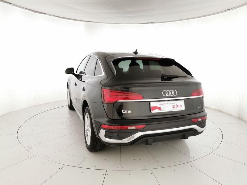 Audi Q5 Sportback 40 2.0 tdi mhev 12V S line quattro s-tronic