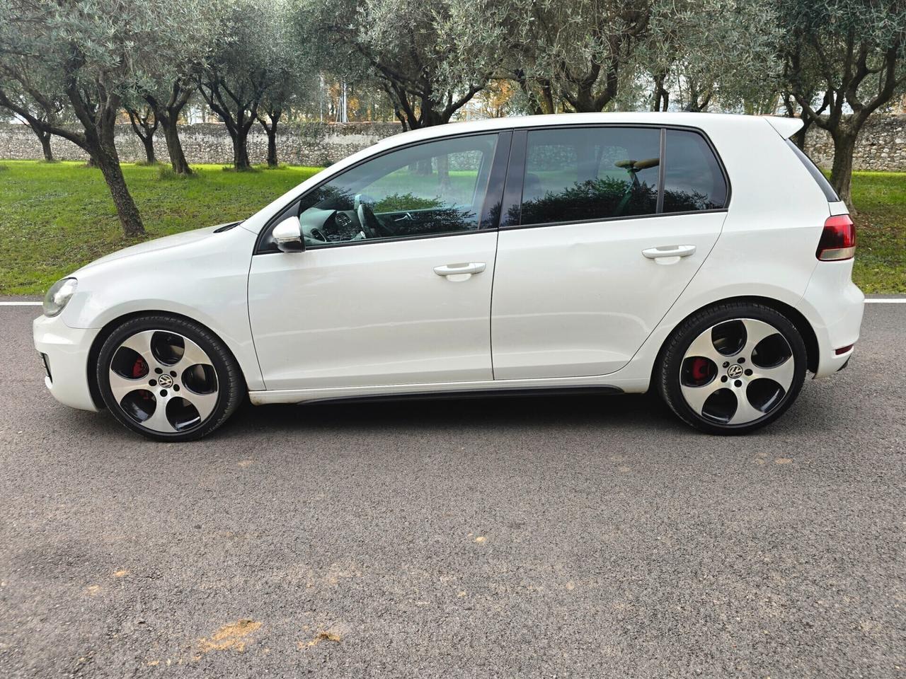 Volkswagen Golf GTI 2.0 BENZINA ANNO 12/2009 MOTORE E CAMBIO RIFATTO A 139000 KM IL 07/2015 ( PRESENTI FATTURE DEI LAVORI)