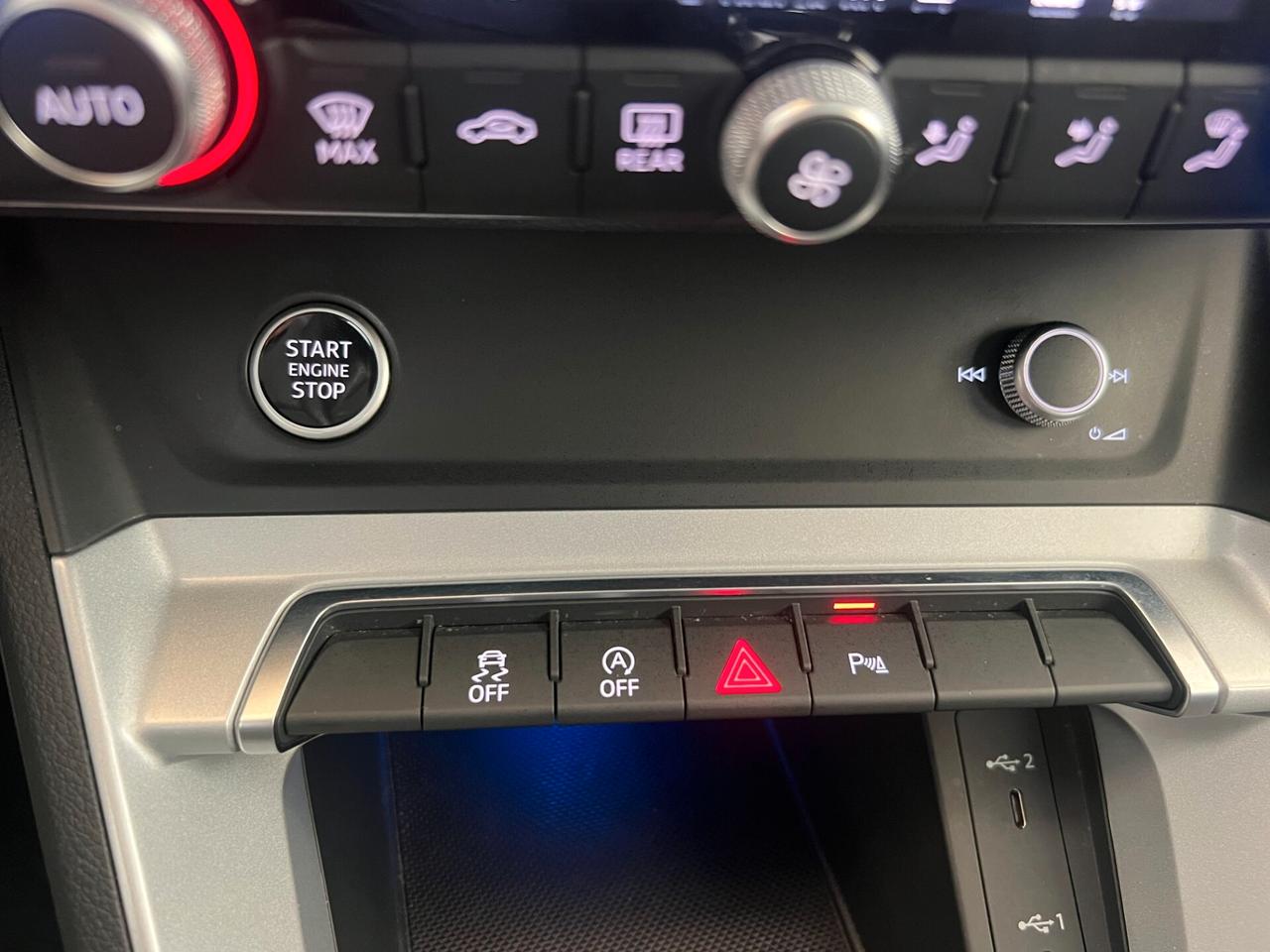 Audi Q3 35 TDI S tronic Business Advanced solo 73.543km tagliandati audi