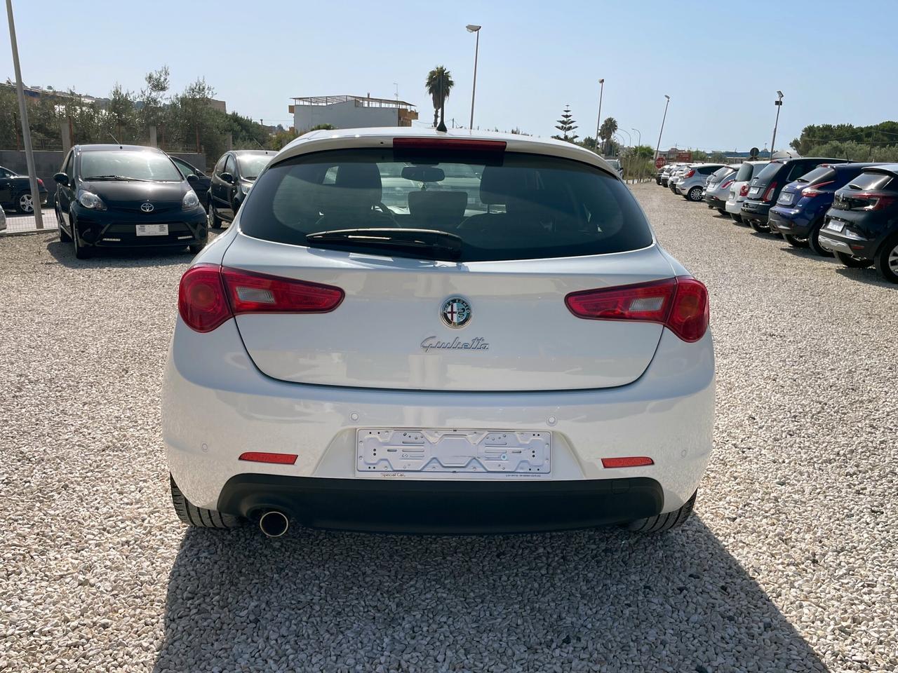 Alfa Romeo Giulietta 1.6 JTDm-2 105 CV Distinctive