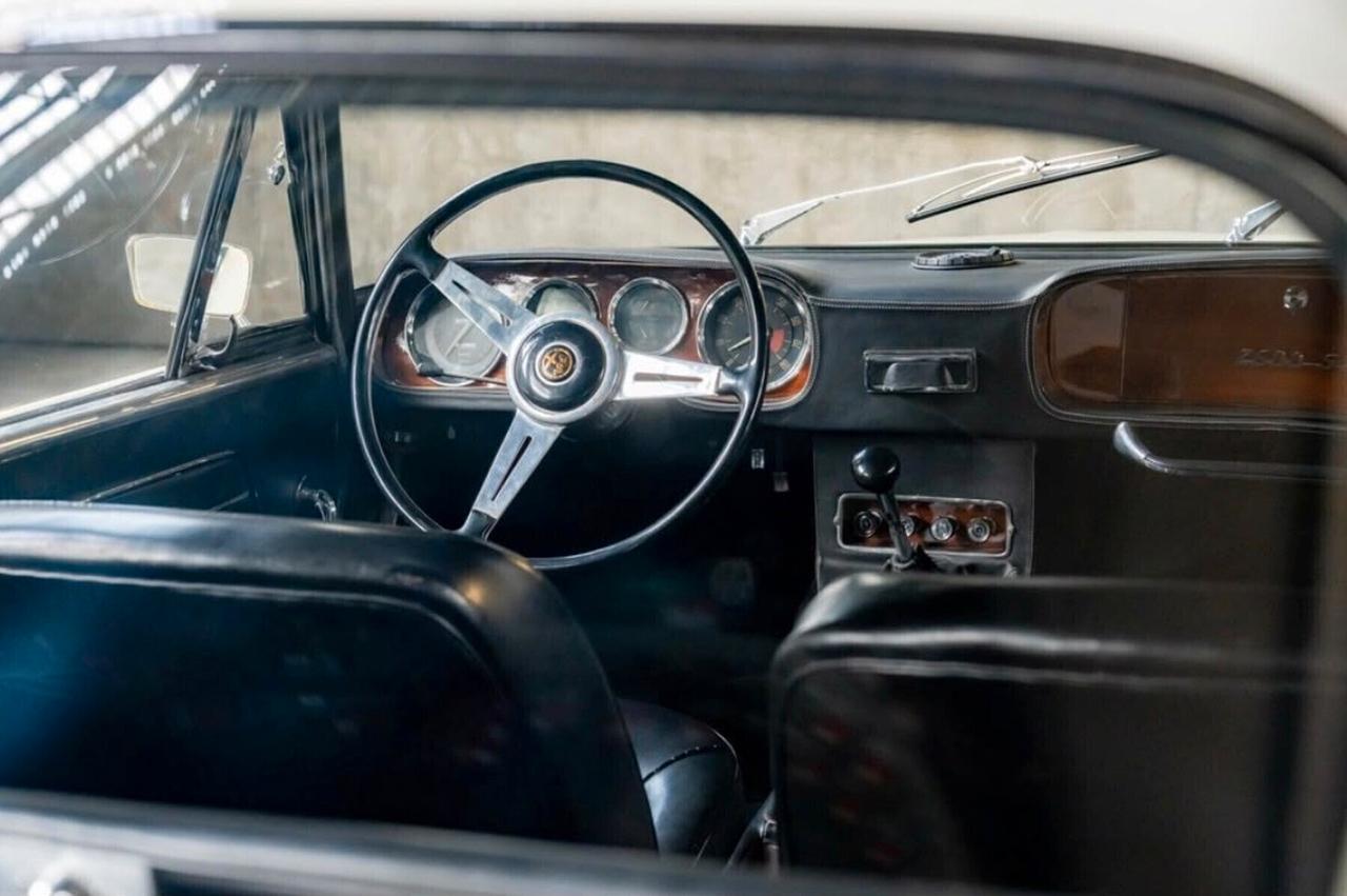 Alfa Romeo 2600 Sprint Zagato
