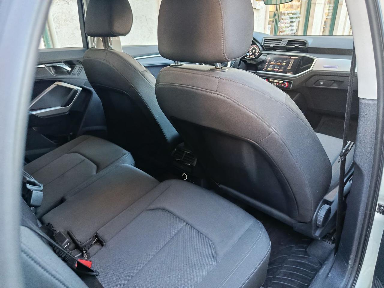 Audi Q3 Business Plus 2.0 35 TDI #8094