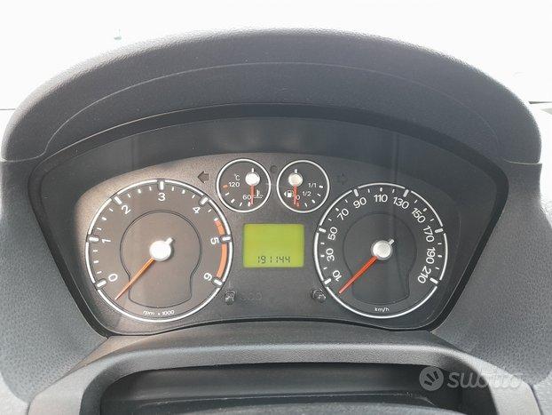 FORD Fiesta 5ª serie 1.4 tdci - 2008