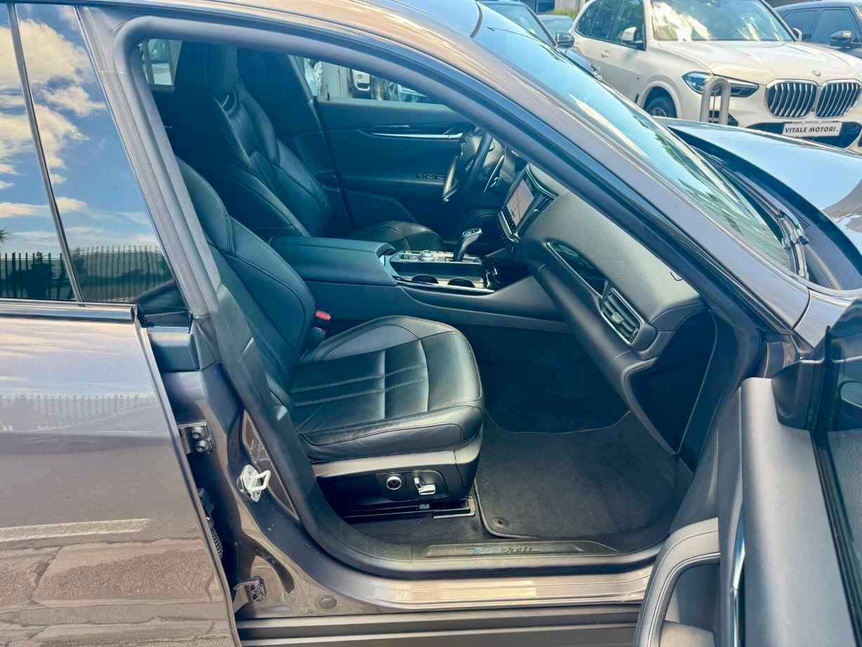 MASERATI LEVANTE MHEV 330 CV AWD GT