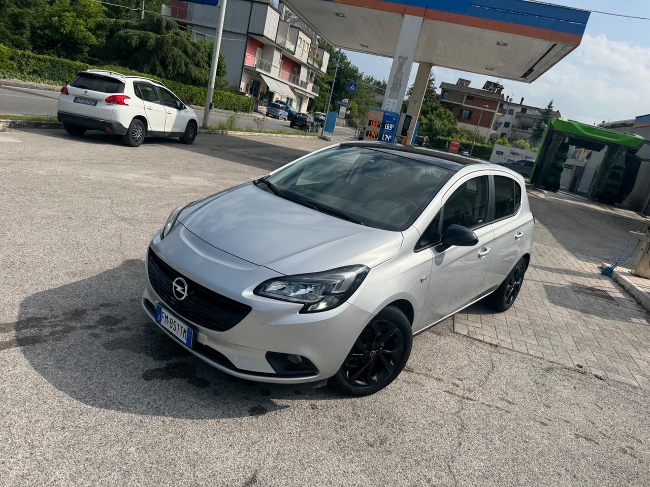 Opel Corsa 1.4 90CV GPL Tech Black Edition