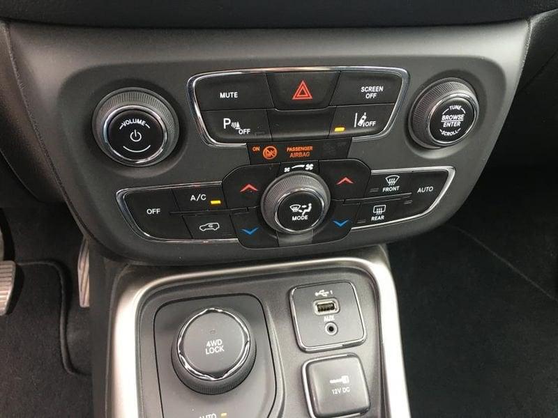 Jeep Compass 2.0 Mjt 140cv 4WD Longitude Auto NAVI + RETROCAMERA