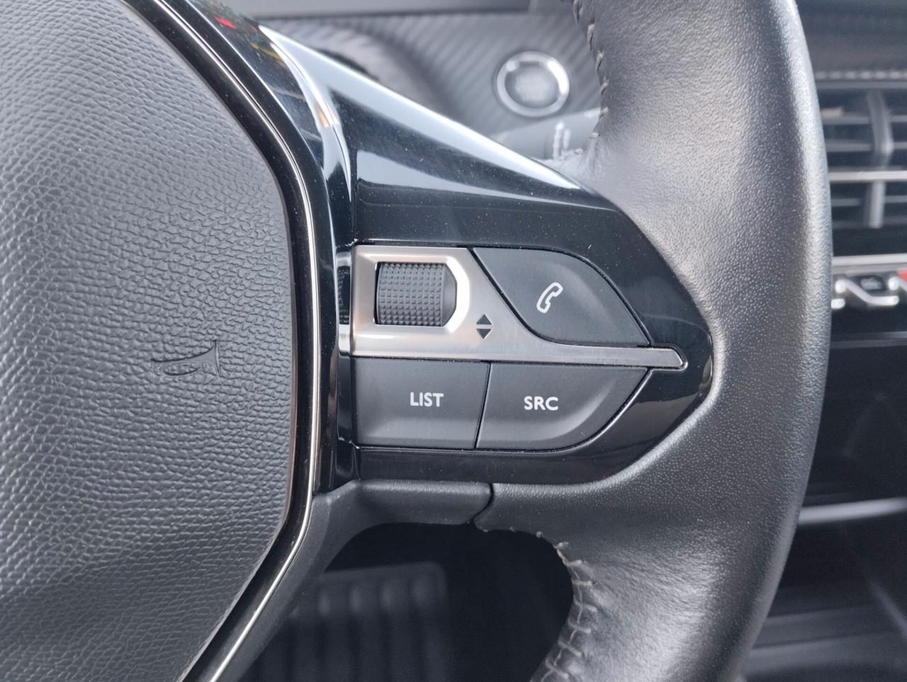 Peugeot 208 motore elettrico 136 CV 5 porte Active