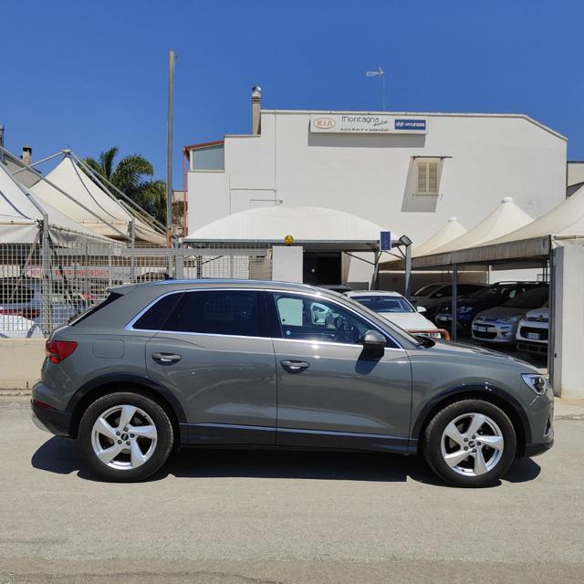 AUDI Q3 35 TDI quattro S tronic Business Advanced